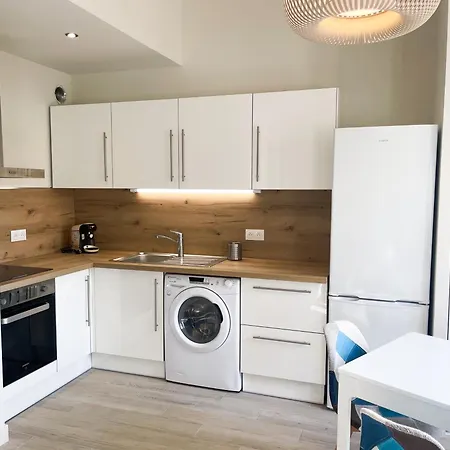 Le Baya - Appt Proche Des Halles Apartment