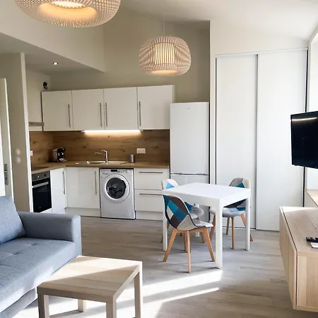 Le Baya - Appt Proche Des Halles Apartment
