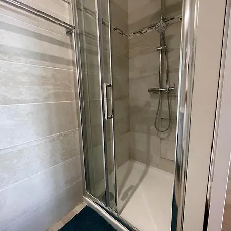 Le Baya - Appt Proche Des Halles Apartamento *